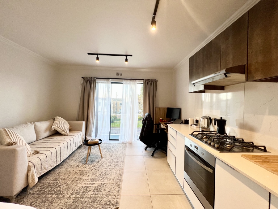 1 Bedroom Property for Sale in Table View Western Cape